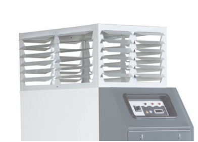 Air-outlet with adjustable louvres